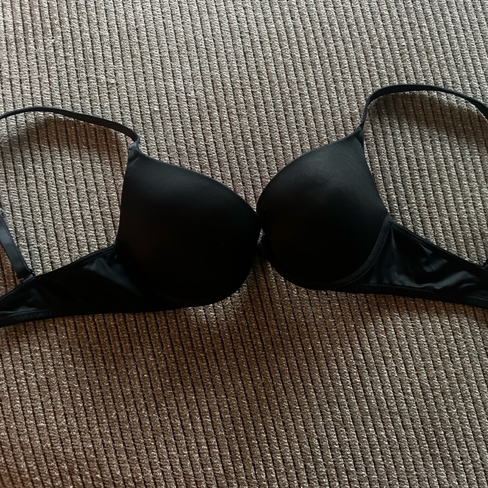 PINK Victoria's Secret Black Bra
